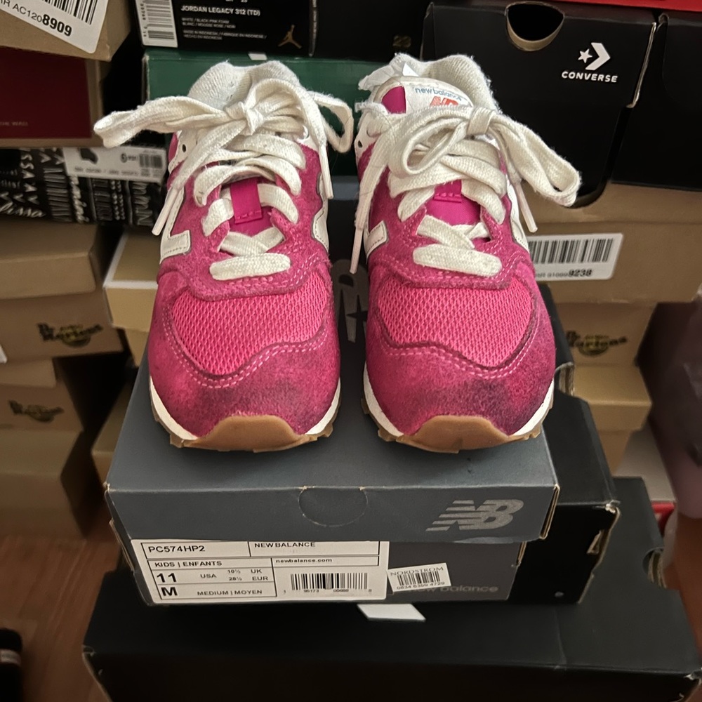 New balance - Picture 3 of 3